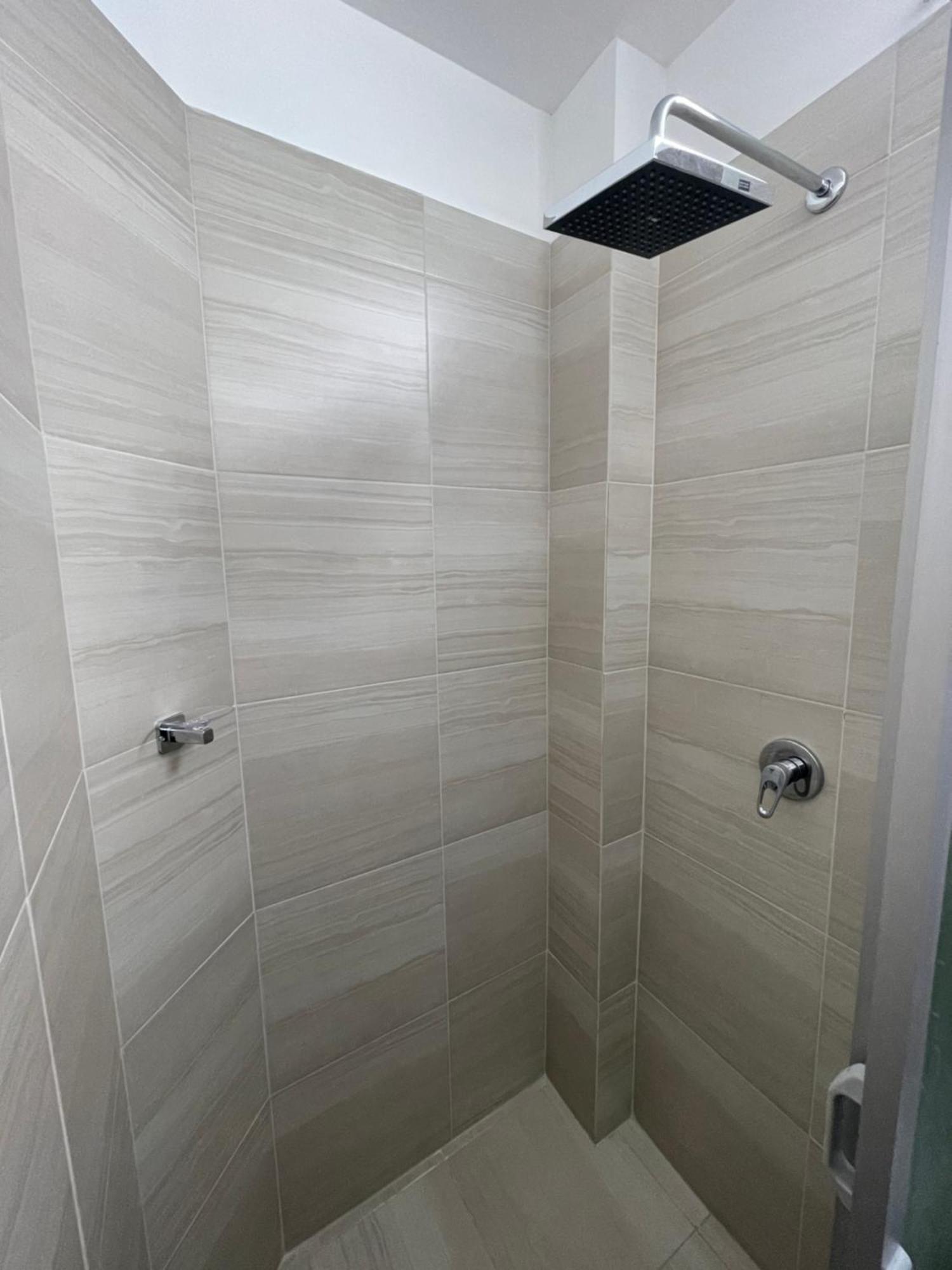 Sara Hotel איבארה מראה חיצוני תמונה